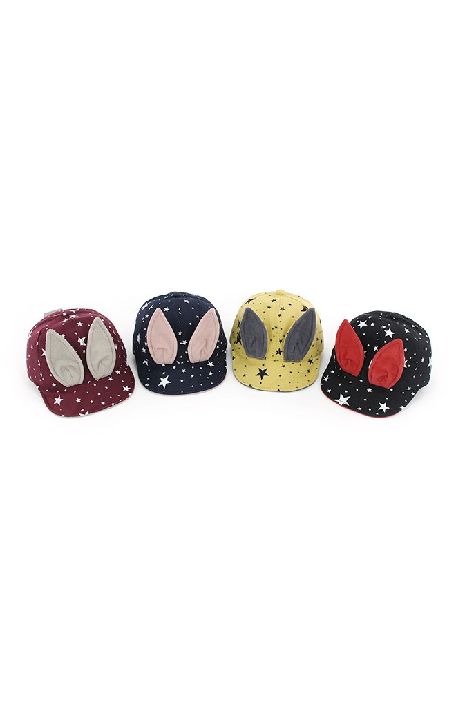 หมวกแก๊ปหูกระต่ายลายดาว จาก KUKUJI