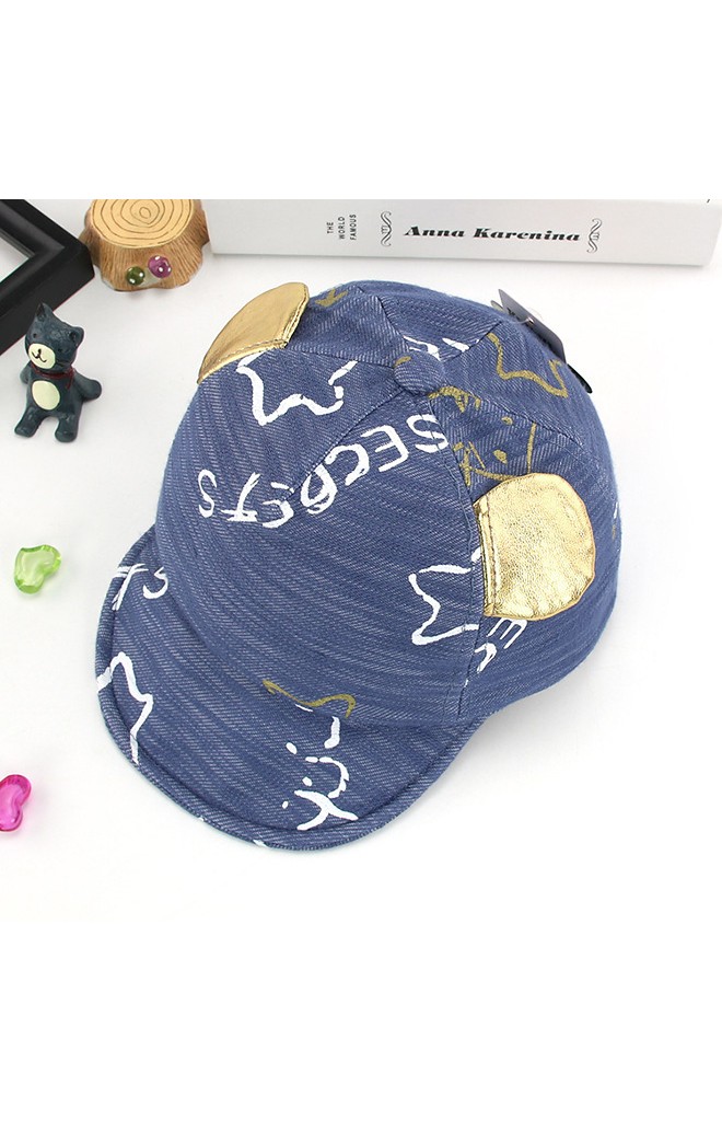 หมวกแก๊ปสกรีนลายอักษรและดาวแต่ หูสีทอง KUKUJI