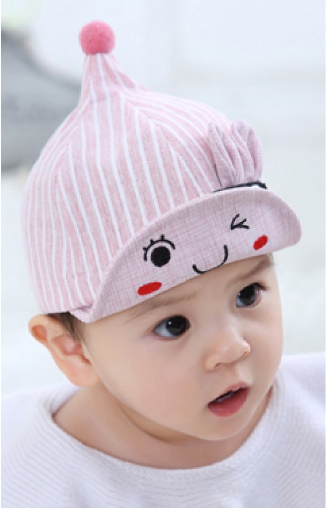 หมวกแก๊ปยอดแหลมลายทางแต่งหูกระต่ายเล็ก หมวกแก๊ปยอดแหลมลายทางแต่งหูกระต่ายเล็ก