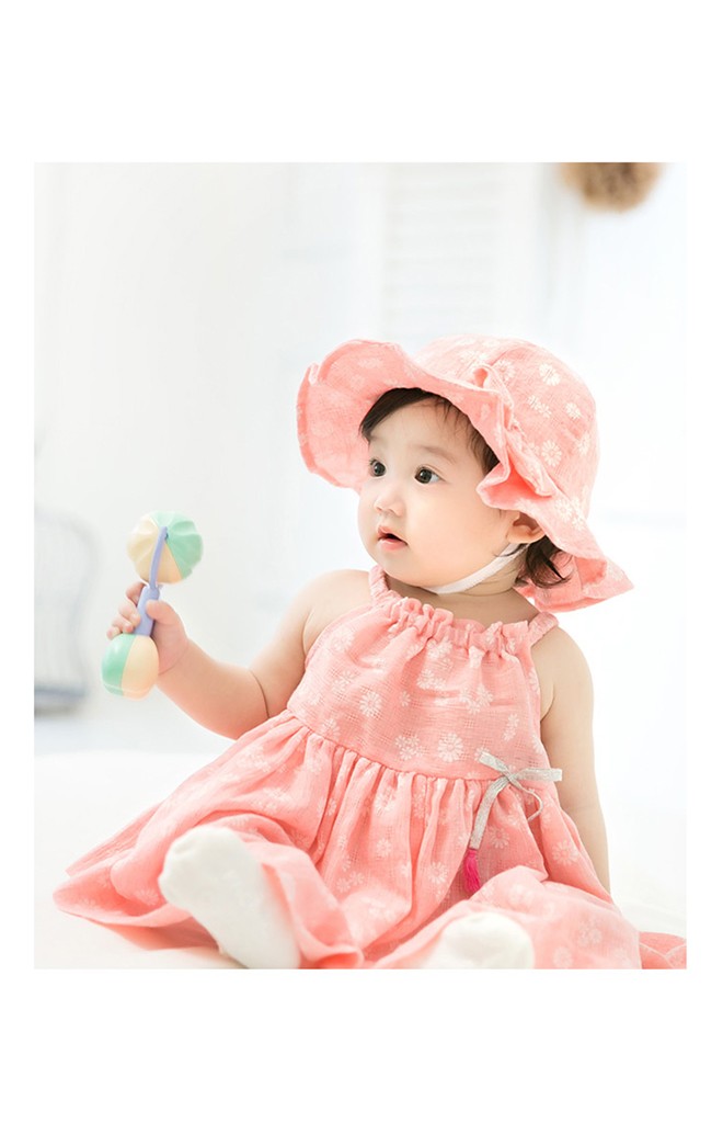 หมวกสาวน้อยลายดอกซี่ แต่งโบว์น่ารัก