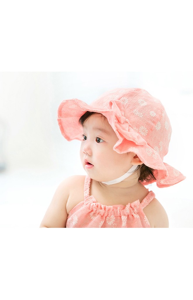 หมวกสาวน้อยลายดอกซี่ แต่งโบว์น่ารัก
