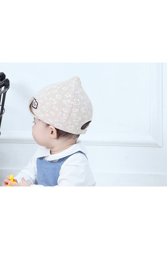 หมวกแก๊ปยอดแหลมลายแกะ ปัก Hello จาก TIANYIBEAR