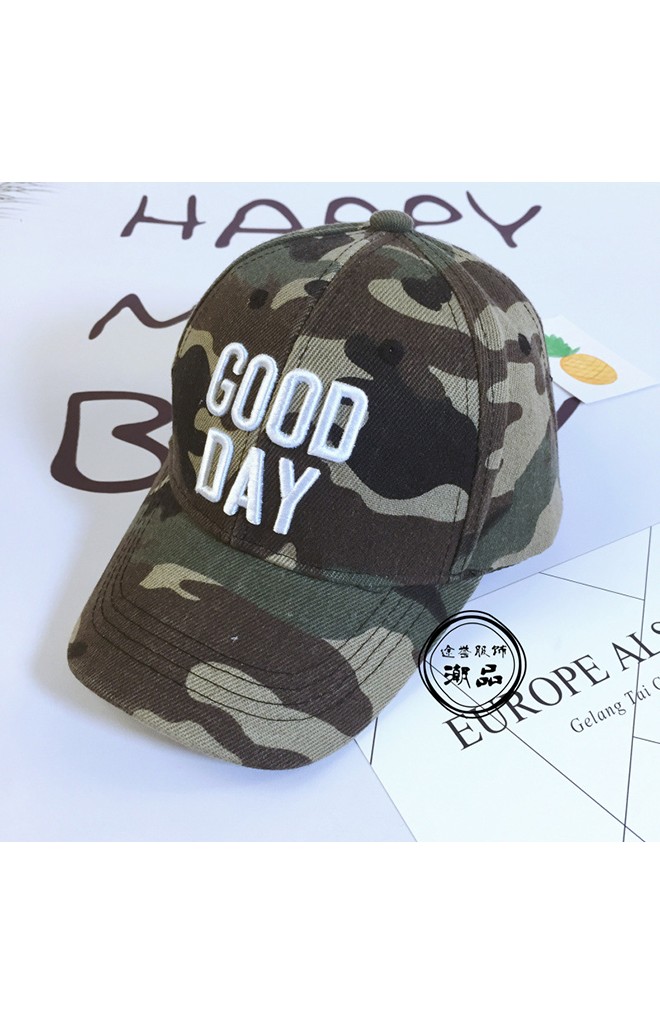 หมวกแก๊ปลายพราง ปักอักษร GOOD DAY