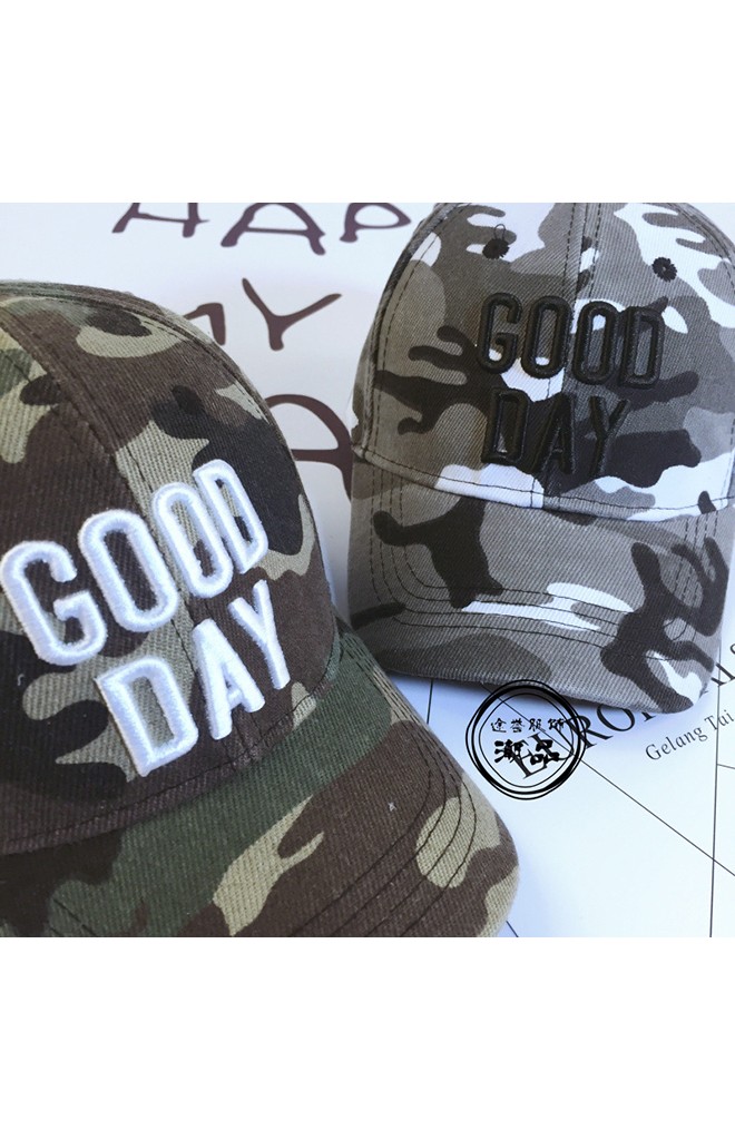 หมวกแก๊ปลายพราง ปักอักษร GOOD DAY