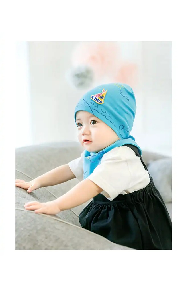 เซ็ตหมวกเด็กลายท้องทะเลแต่งรูปเรือใบมาพร้อมผ้ากันเปื้อน GZMM