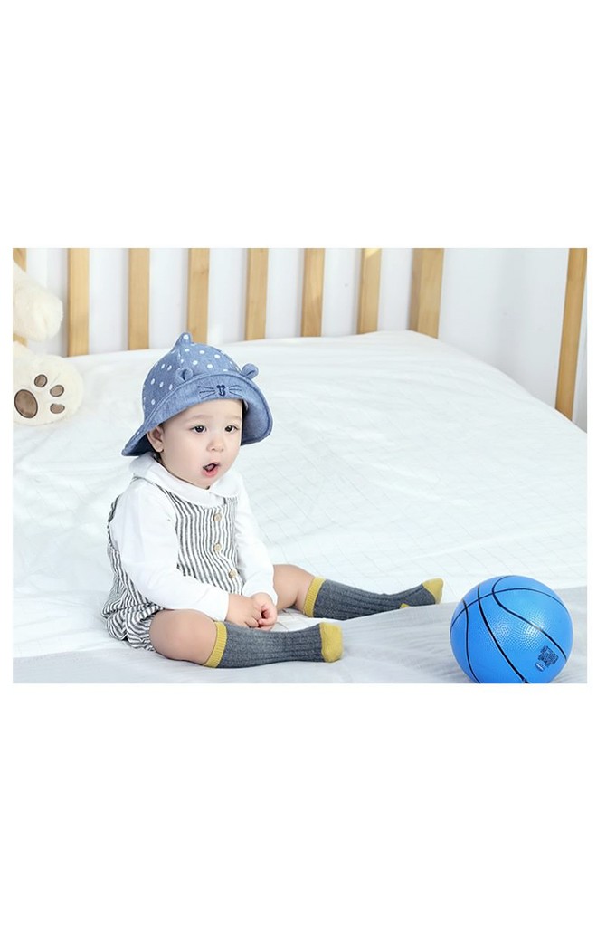หมวก Bucket ลายจุดปักหนวดแมวเหมียว