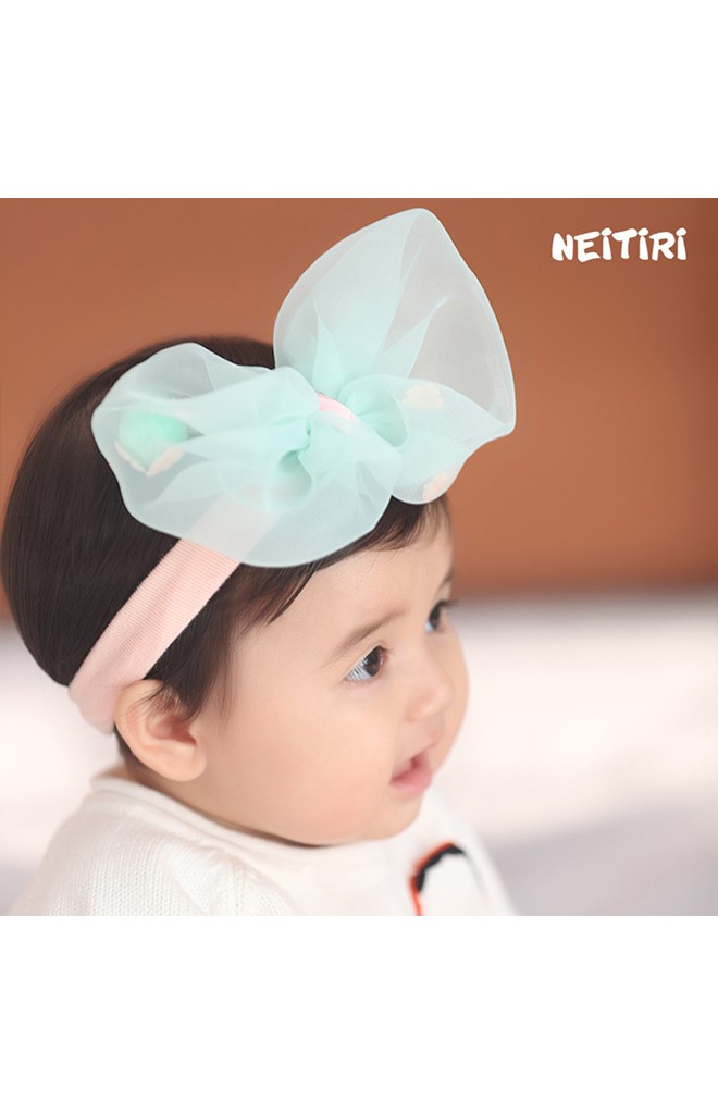 สายคาดผมโบว์ใหญ่ด้านในแต่งปอมและดอกไม้เล็ก Angel Neitiri
