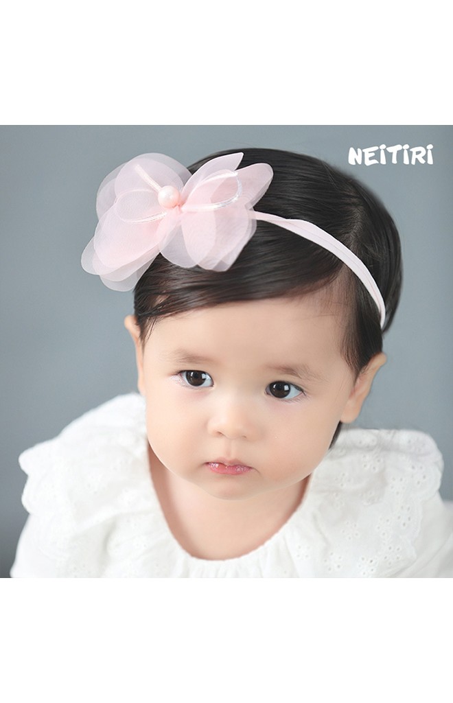 สายคาดผมโบว์ผ้าบางโปร่งซ้อนแต่งมุกหวาน Angel Neitiri