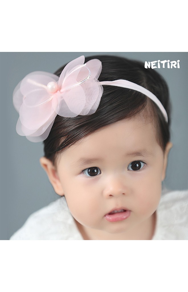 สายคาดผมโบว์ผ้าบางโปร่งซ้อนแต่งมุกหวาน Angel Neitiri