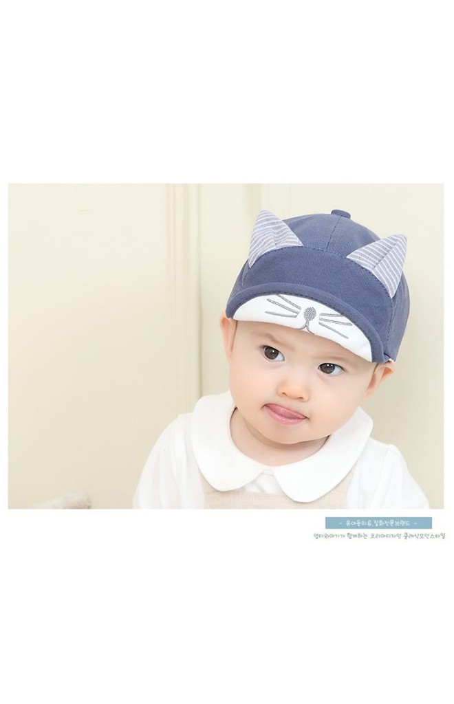 หมวกแก๊ปหน้าแมวน้อยแต่งหูแหลม