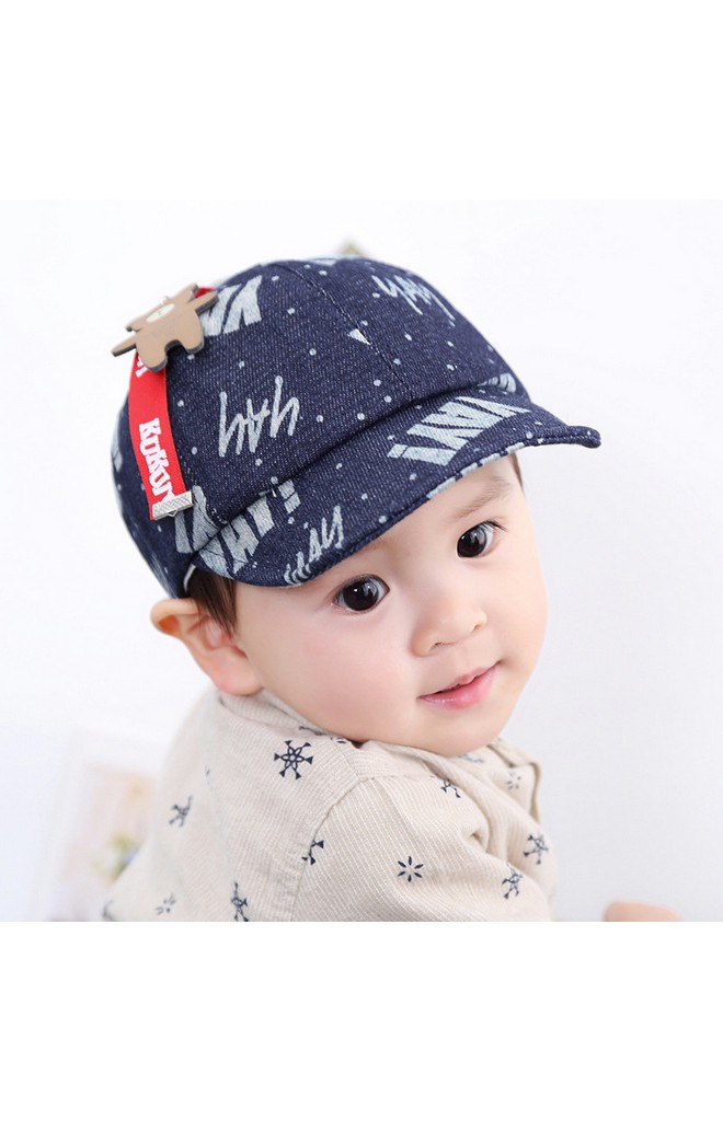 หมวกแก๊ปยีนส์เด็กลายอักษร YAY แต่งหมีน้ำตาล