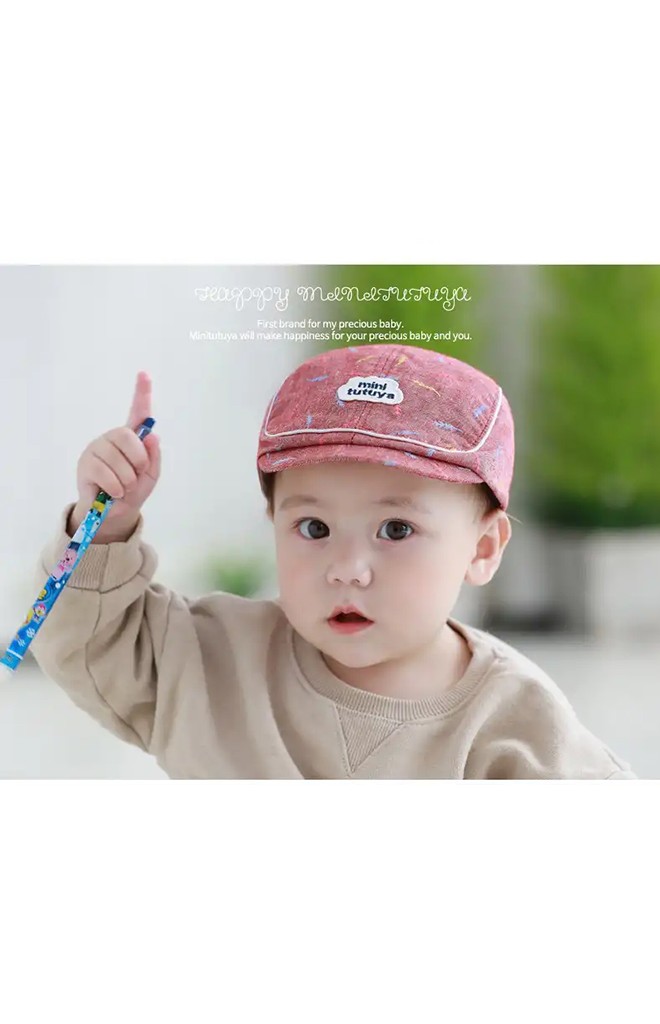 หมวกแฟล็ตแค็ปลายใบไม้ ตัดขอบกุ้นขาว TUTUYA