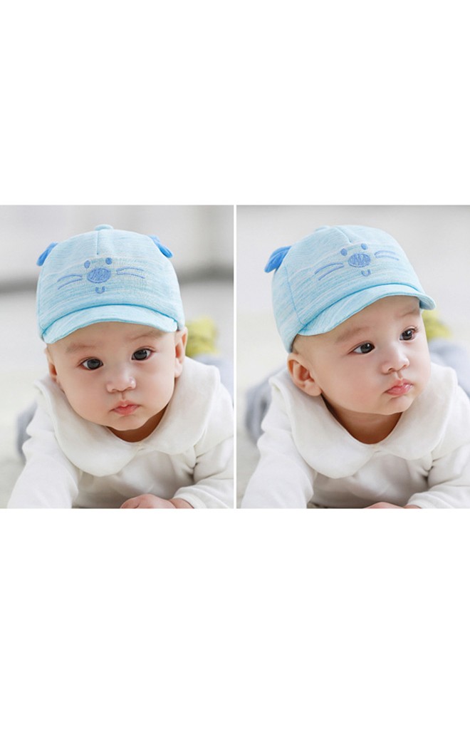 หมวกแก๊ปปีกอ่อนหน้าแมวน้อยสีฟ้า จาก TUTUYA
