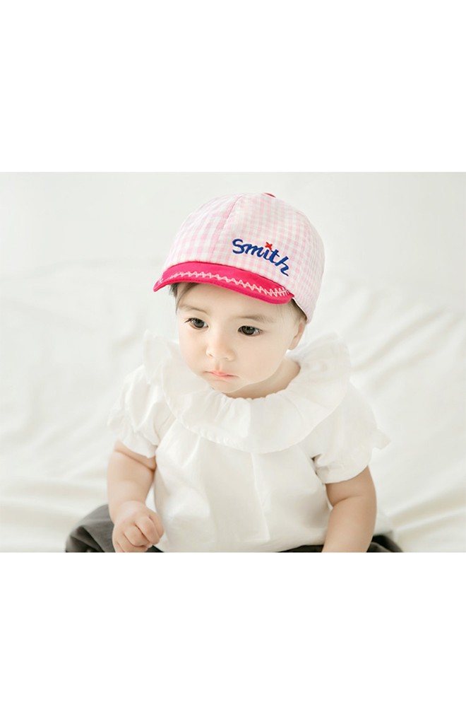 หมวกแก๊ปลายตารางปักอักษร Smith จาก GZMM