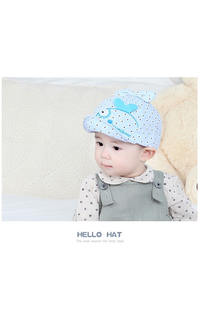 หมวกแก๊ปลายเดซี่ปักรูปปลาน้อย ด้านบนแต่งโบว์น่ารัก TIANYIBEAR