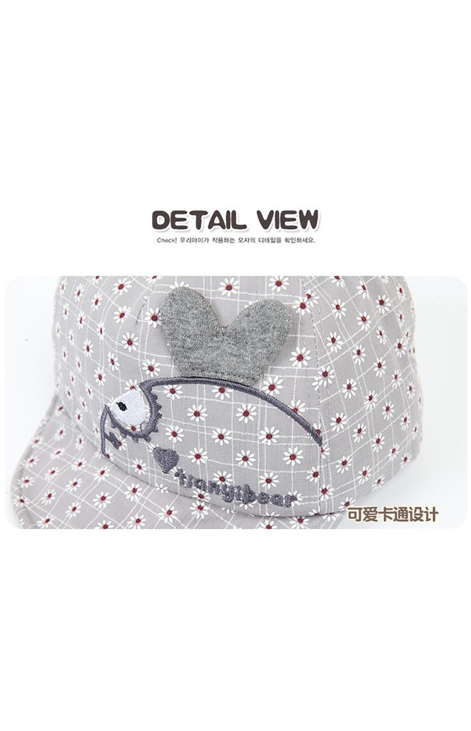 หมวกแก๊ปลายเดซี่ปักรูปปลาน้อย ด้านบนแต่งโบว์น่ารัก TIANYIBEAR