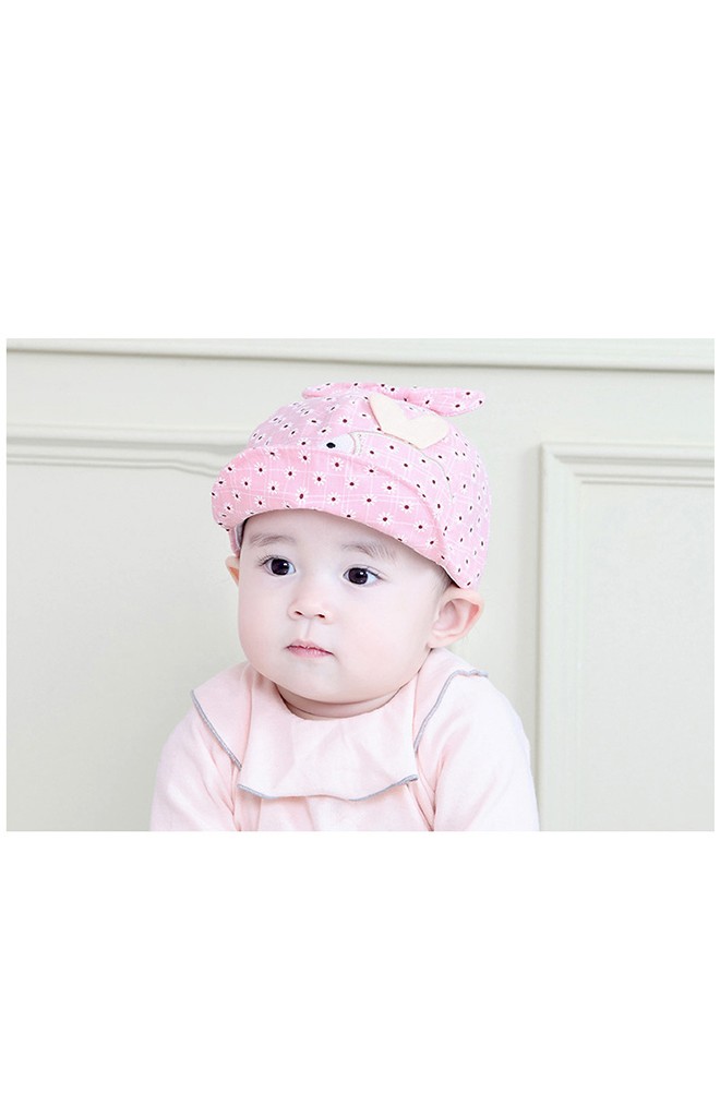 หมวกแก๊ปลายเดซี่ปักรูปปลาน้อย ด้านบนแต่งโบว์น่ารัก TIANYIBEAR