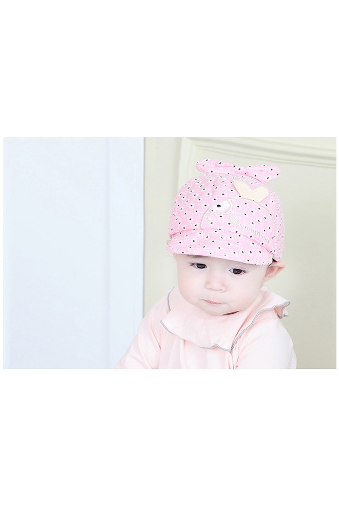หมวกแก๊ปลายเดซี่ปักรูปปลาน้อย ด้านบนแต่งโบว์น่ารัก TIANYIBEAR
