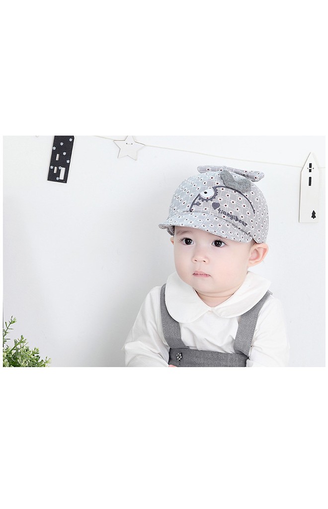 หมวกแก๊ปลายเดซี่ปักรูปปลาน้อย ด้านบนแต่งโบว์น่ารัก TIANYIBEAR