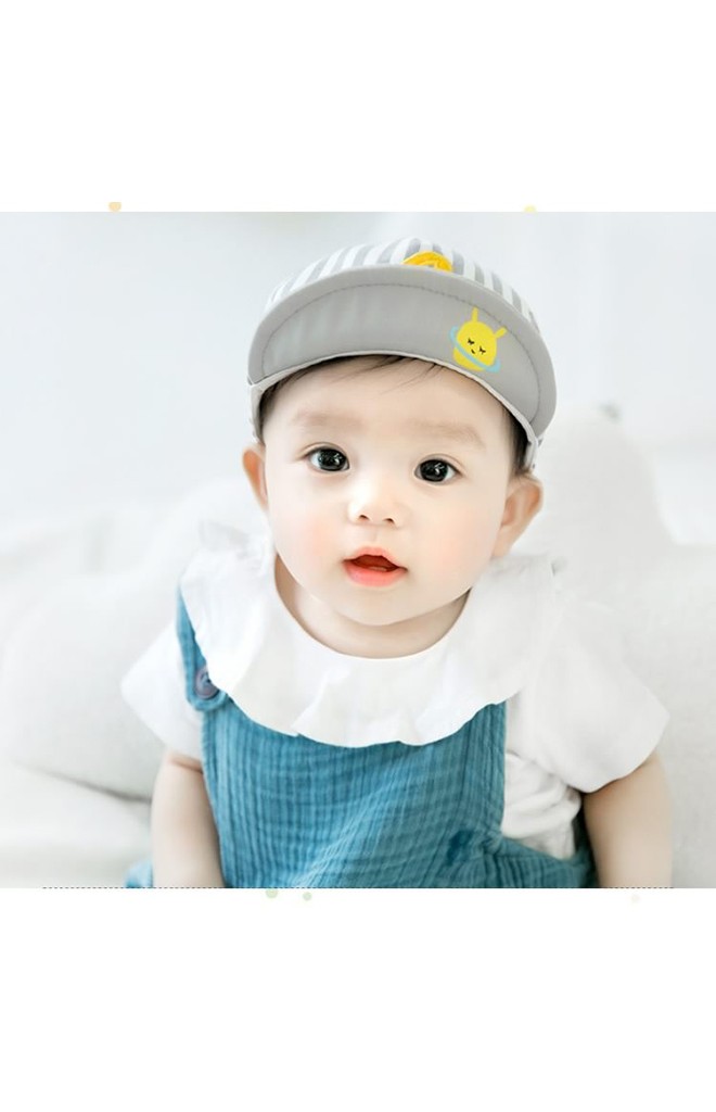 หมวกแก๊ปเด็กลายทางและดาว ปักอักษร G จาก GZMM