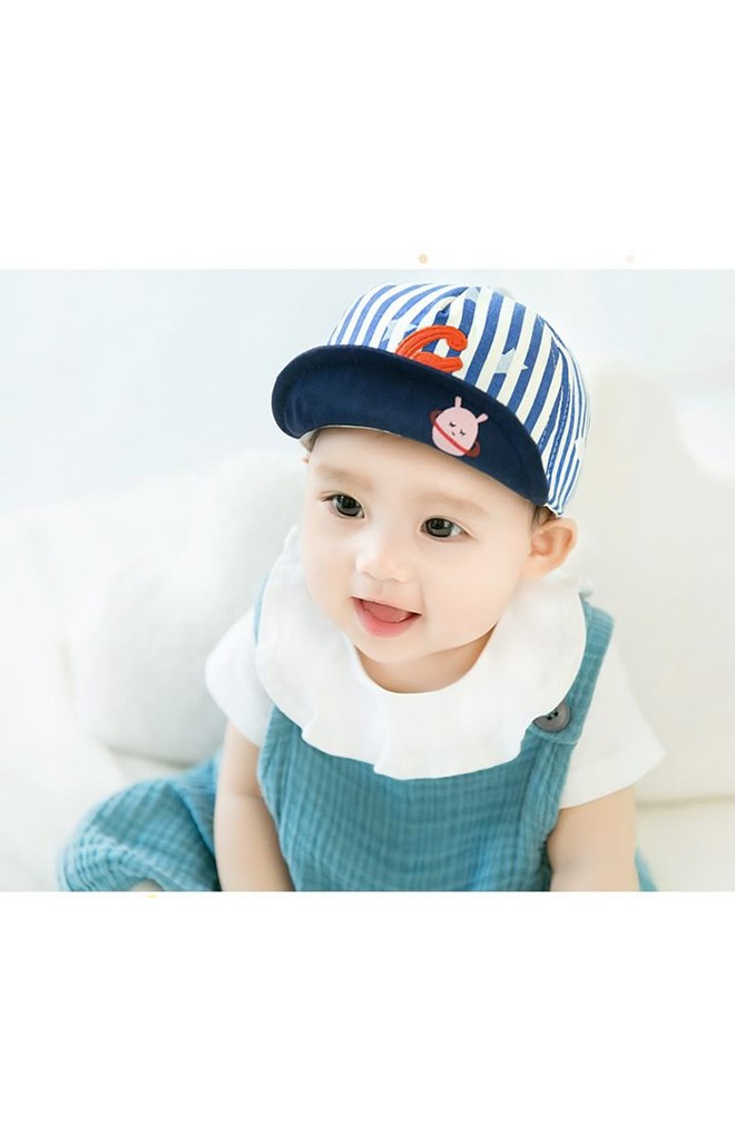 หมวกแก๊ปเด็กลายทางและดาว ปักอักษร G จาก GZMM