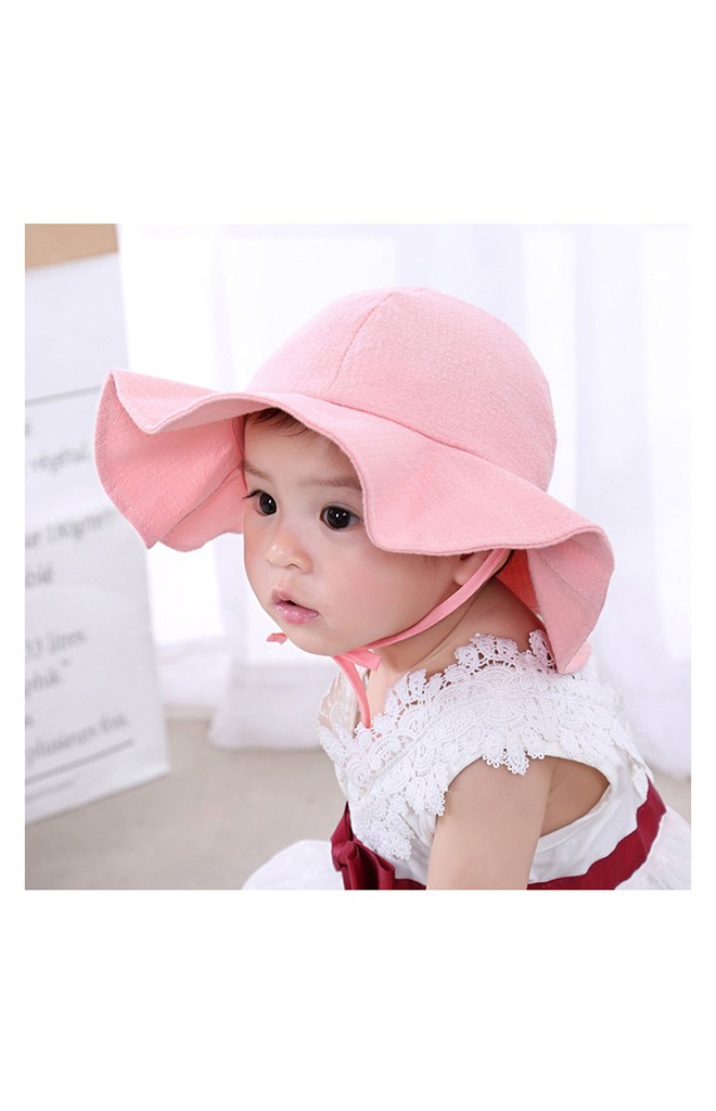 หมวกกันแดดสาวน้อยมีเชือกผูกใต้คาง