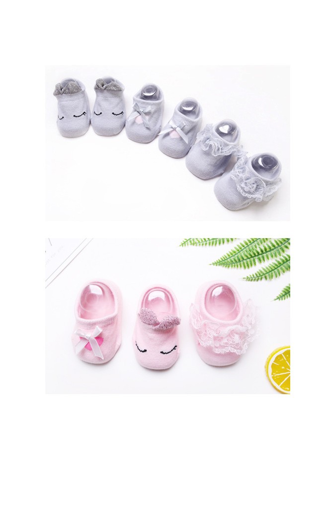 ถุงเท้าเด็กหญิง กล่อง 3 คู่ มีกันลื่น