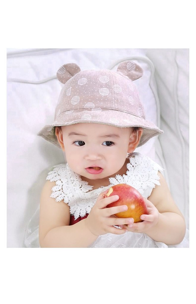 หมวกปีกรอบลายวงกลมแต่งหูน่ารัก รอบปีก