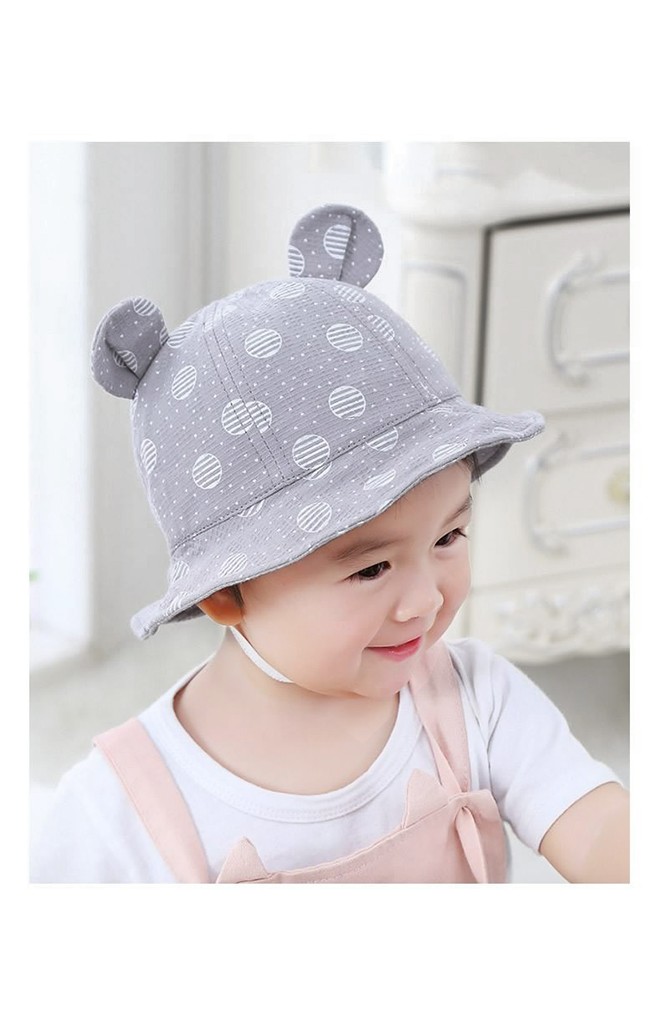 หมวกปีกรอบลายวงกลมแต่งหูน่ารัก รอบปีก