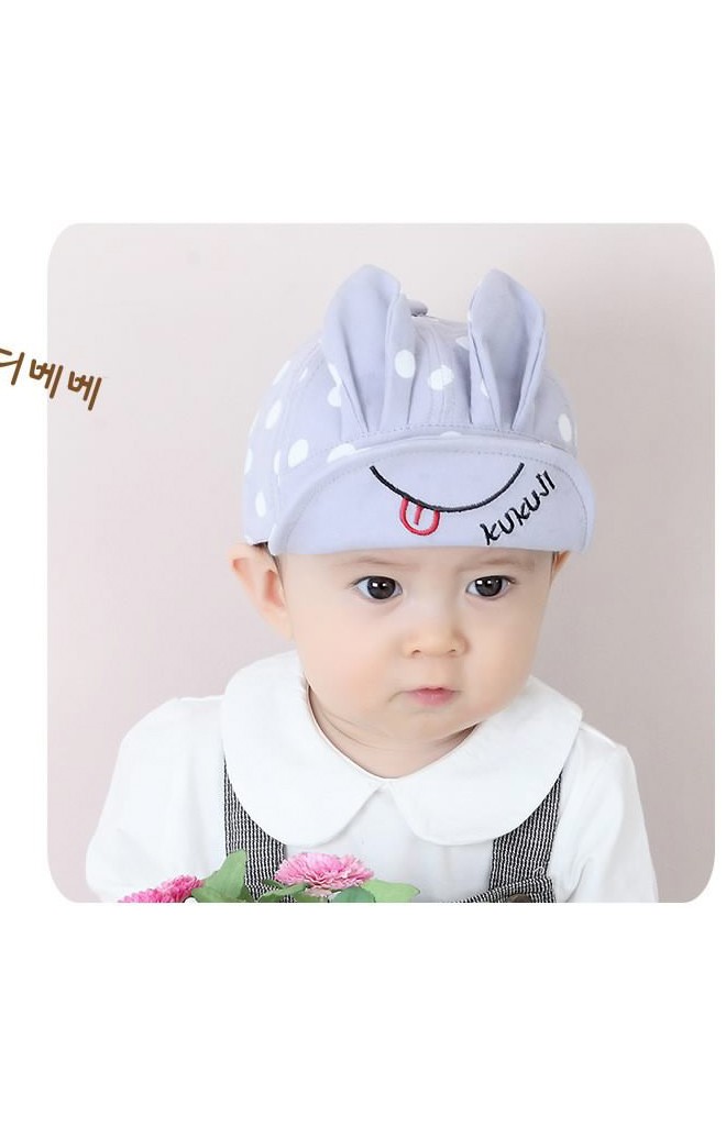 หมวกกระต่ายน้อยอารมณ์ดี หมวกลายจุด KUKUJI