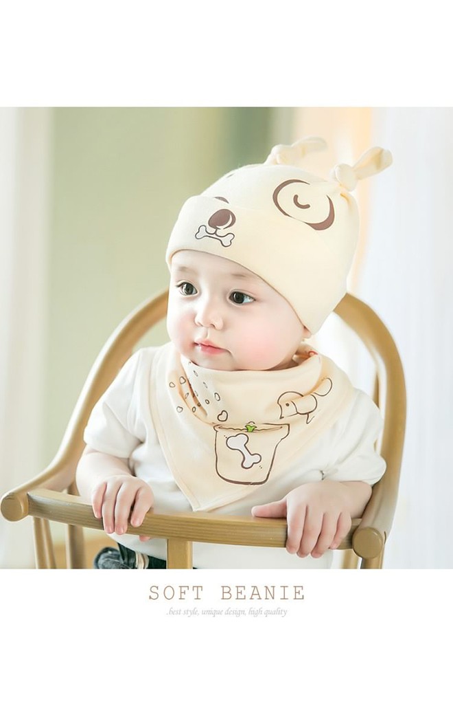 เซ็ตหมวกลายเจ้าตูบและกระดูกมาพร้อมผ้ากันเปื้อนสามเหลี่ยม GZMM