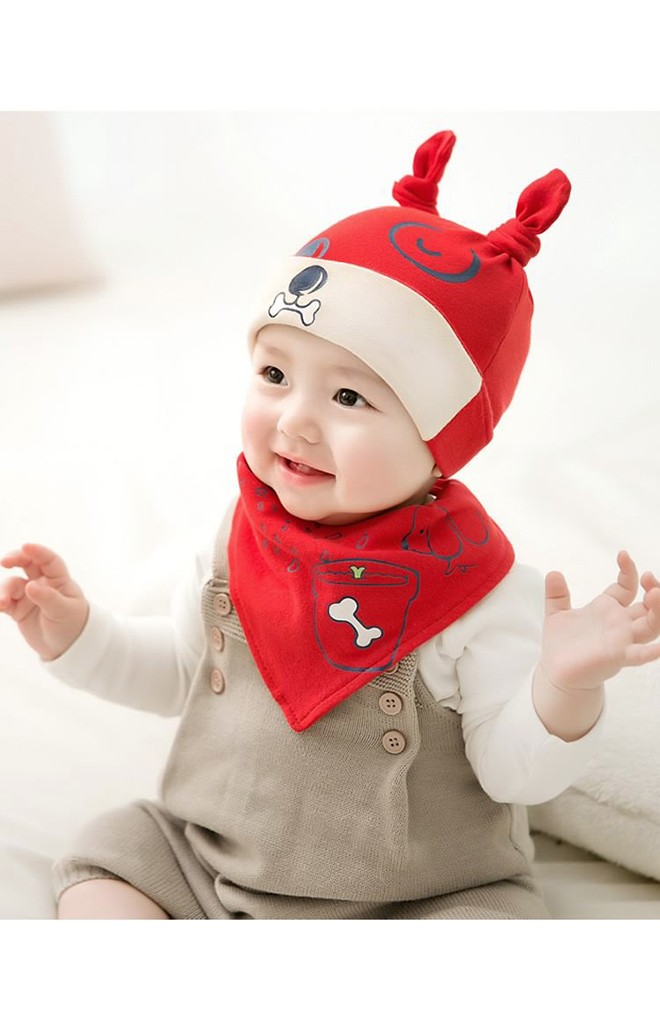 เซ็ตหมวกลายเจ้าตูบและกระดูกมาพร้อมผ้ากันเปื้อนสามเหลี่ยม GZMM