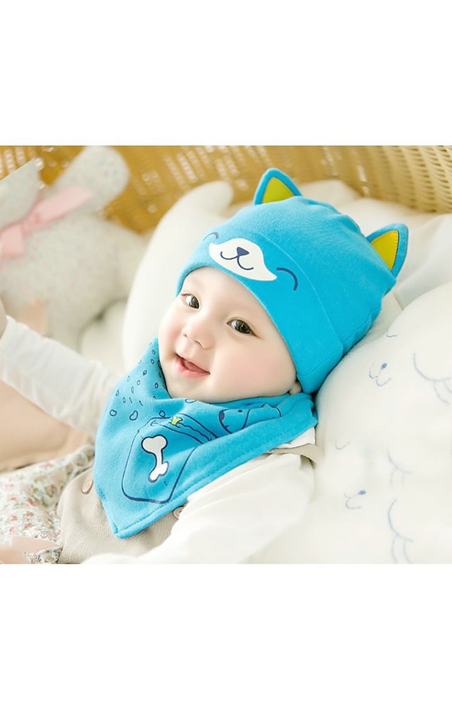 เซ็ตหมวกลายลูกสุนัขหูตั้งมาพร้อมผ้ากันเปื้อนสามเหลี่ยม GZMM
