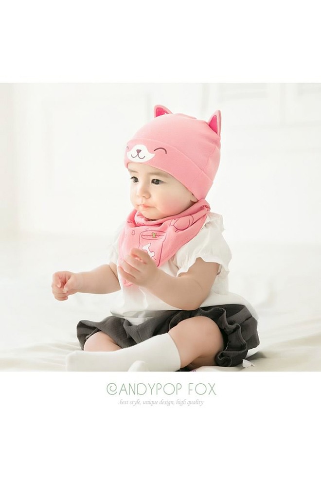 เซ็ตหมวกลายลูกสุนัขหูตั้งมาพร้อมผ้ากันเปื้อนสามเหลี่ยม GZMM