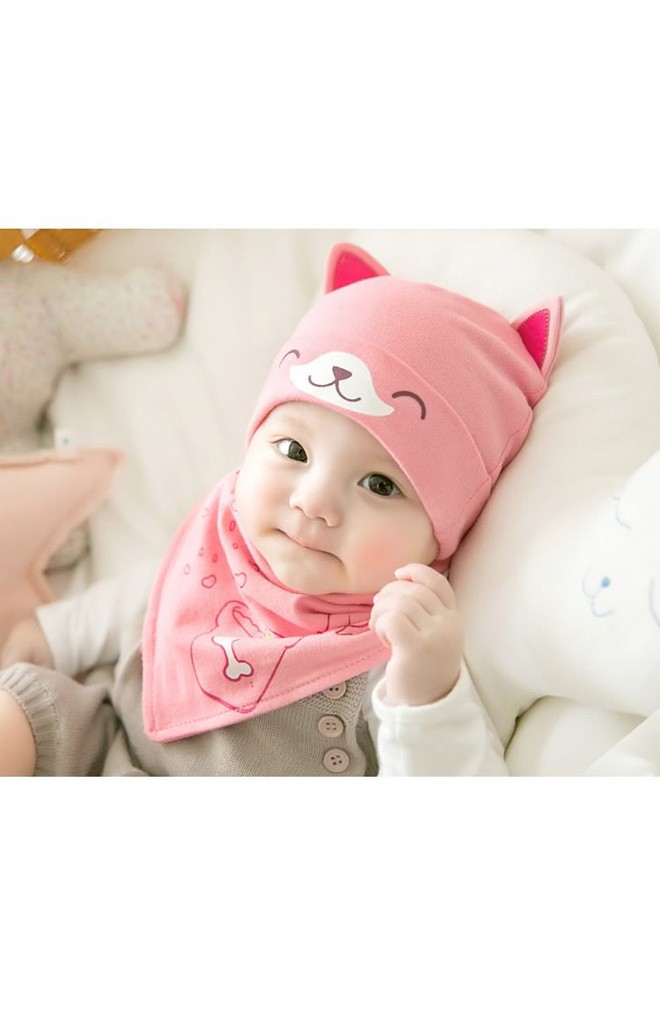 เซ็ตหมวกลายลูกสุนัขหูตั้งมาพร้อมผ้ากันเปื้อนสามเหลี่ยม GZMM