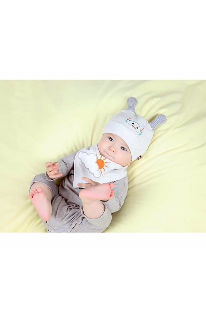 เซ็ตหมวกโรบอทพร้อมผ้ากันเปื้อนสามเหลี่ยม TIANYIBEAR