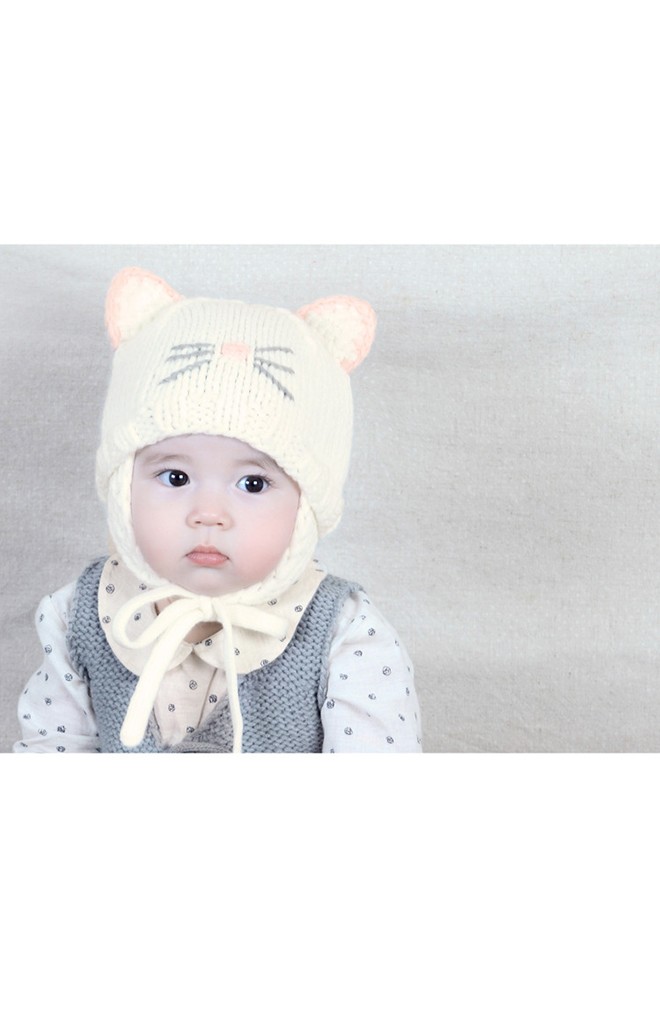 หมวกไหมพรมหน้าแมว มีเชือกผูกใต้คาง