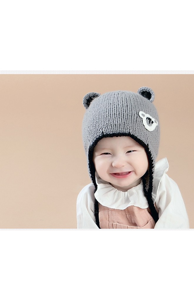 หมวกไหมพรมแต่งมิกกี้ ด้านบนมีหูเล็กๆ