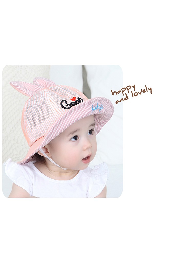 หมวกบัคเก็ตผ้าตาข่ายหูกระต่าย ปักอักษร GOOD จาก KUKUJI