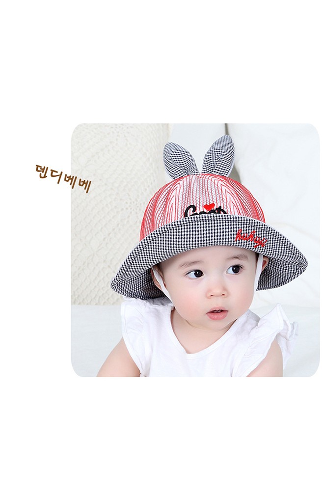หมวกบัคเก็ตผ้าตาข่ายหูกระต่าย ปักอักษร GOOD จาก KUKUJI
