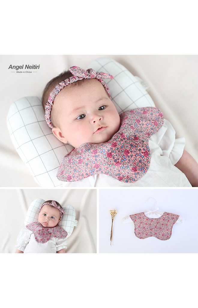 ผ้ากันเปื้อนเด็กปลายโค้งลายน่ารัก จาก Angel Neitiri