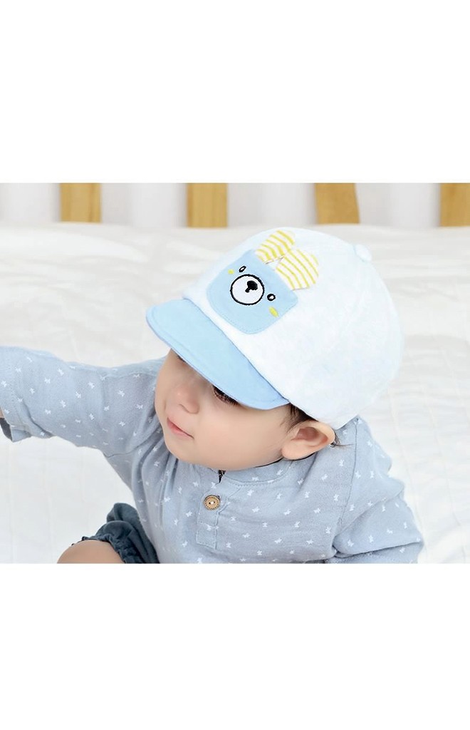 หมวกแก๊ปเด็กแต่งกระเป๋าเล็กหน้าหมี TIANYIBEAR