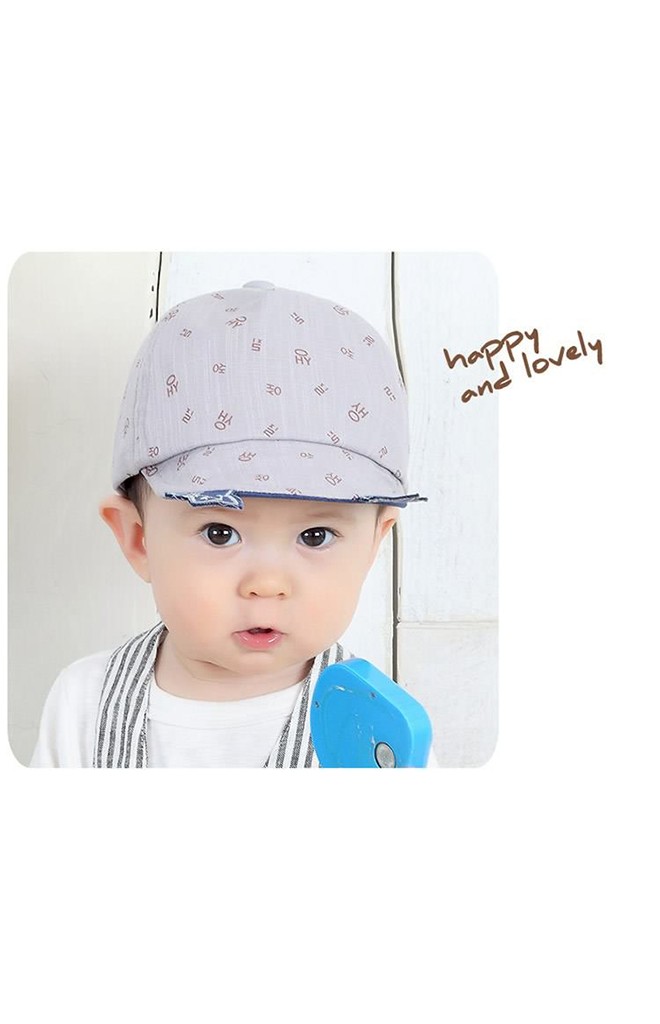 หมวกแก๊ปลายอักษร ใต้หมวกปักหน้าแมวน้อย ปีกหมวกแต่งรูปเท้า KUKUJI