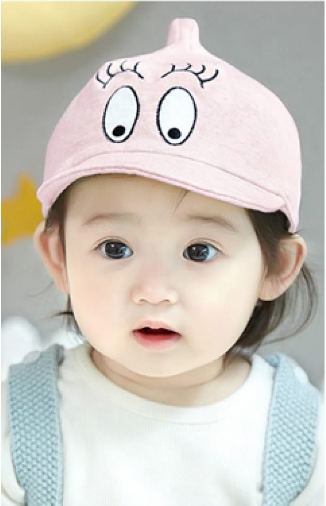 หมวกแก๊ปยอดแหลมปีกอ่อนปักตาโต จาก GZMM หมวกแก๊ปยอดแหลมปีกอ่อนปักตาโต จาก GZMM
