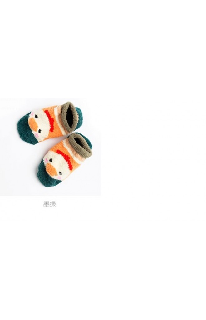 ถุงเท้าเด็กข้อสั้นหน้าเพนกวิน ถุงเท้าแบบฟูนิ่มๆ มีกันลื่น