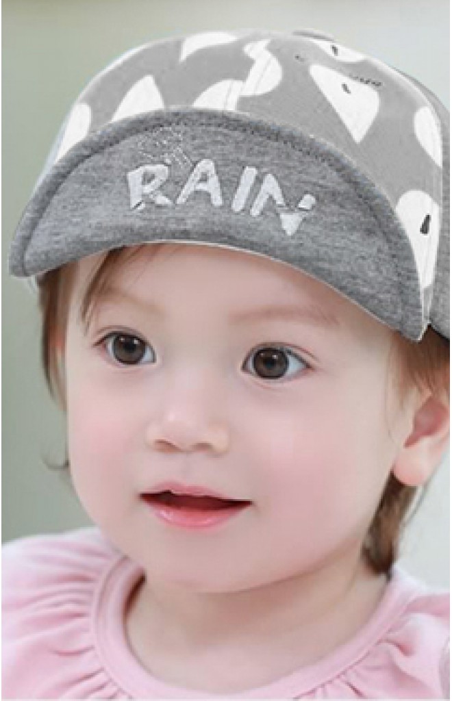 หมวกแก๊ปลายเม็ดฝน ปักอักษร RAIN จาก TUTUYA