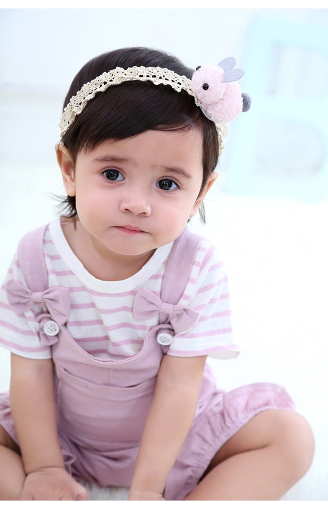 สายคาดผมแต่งตุ๊กตากระต่ายน้อย สายลูกไม้สีครีมเหลือบทอง