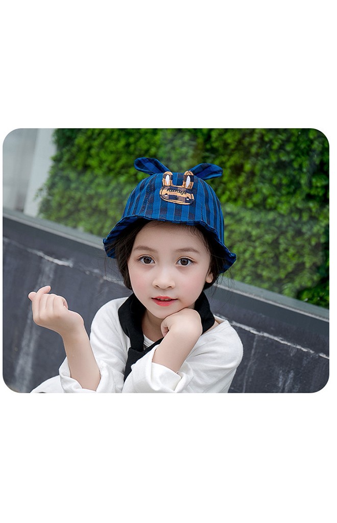 หมวกเด็กปีกรอบลายสก็อตแต่งกระต่ายน้อย จาก KUKUJI
