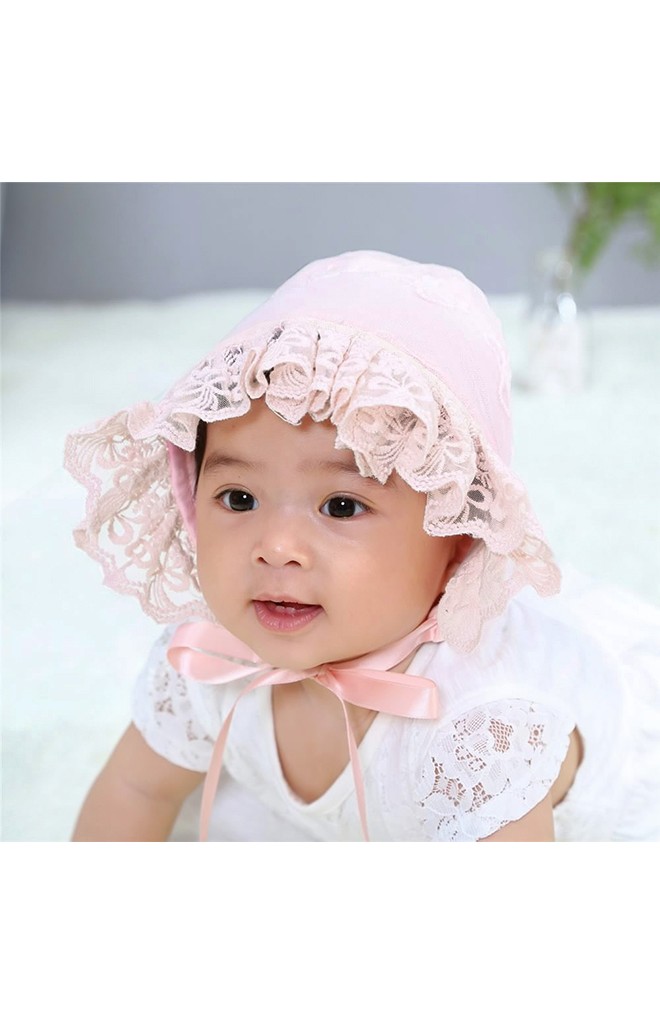 หมวกผูกคางสาวน้อยลายโบว์ด้านหน้าระบายลูกไม้