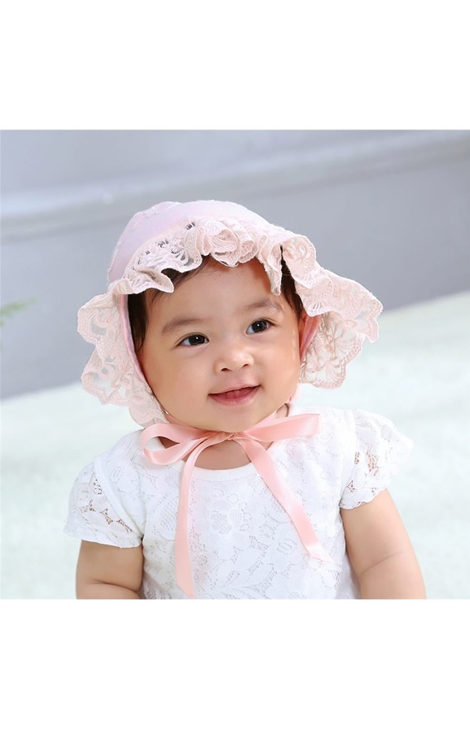 หมวกผูกคางสาวน้อยลายโบว์ด้านหน้าระบายลูกไม้